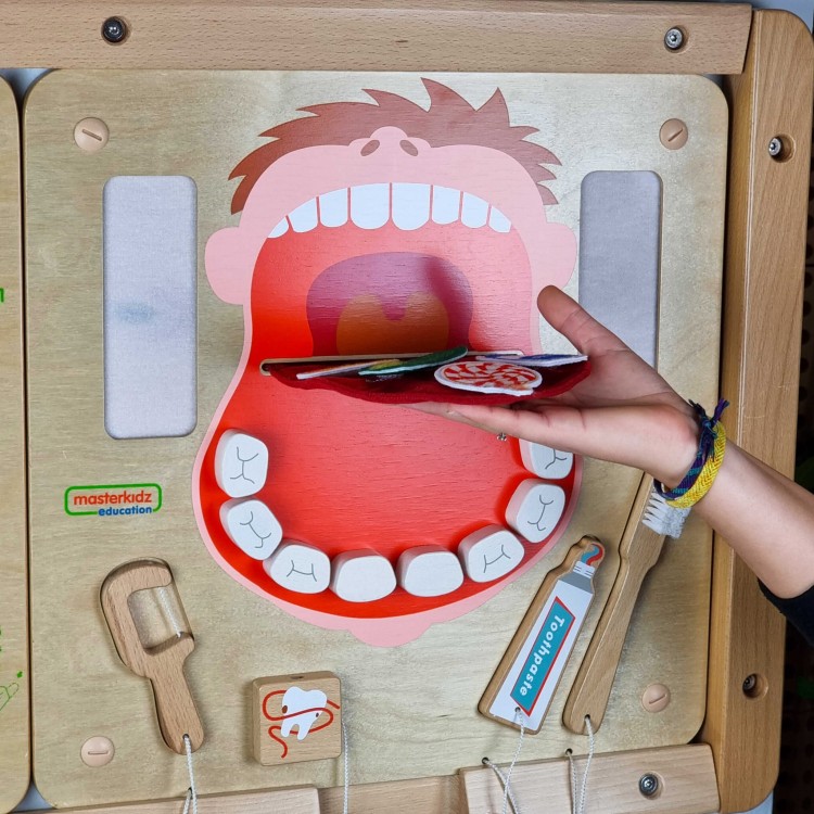 MASTERKIDZ Higiena Jamy Ustnej Ścienna Tablica Sensoryczna Flex Montessori