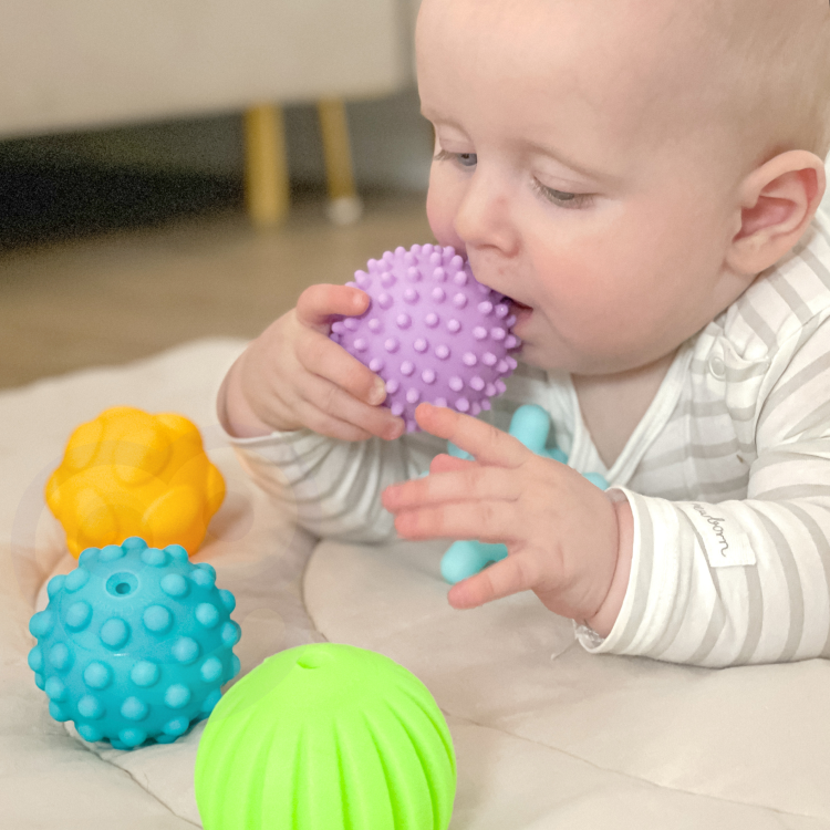 Klocki Sensoryczne do Ściskania 6 el. WOOPIE BABY