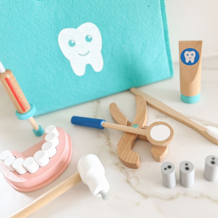 Zestaw Małego Dentysty Walizka Lekarza 19 el. TOOKY TOY