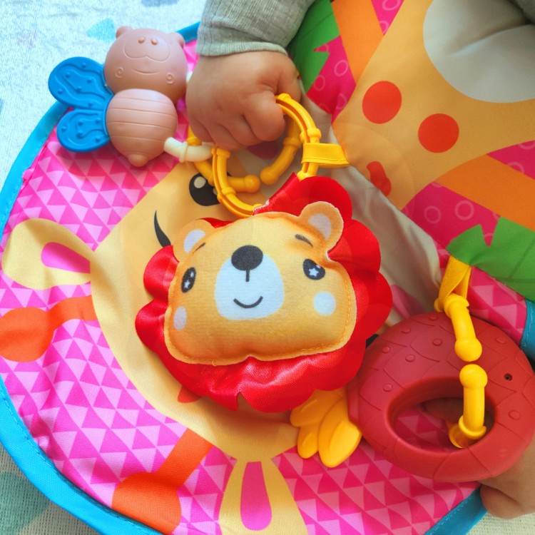 Poduszka Rogal Interaktywna Mata Edukacyjna Grzechotka Gryzak WOOPIE BABY