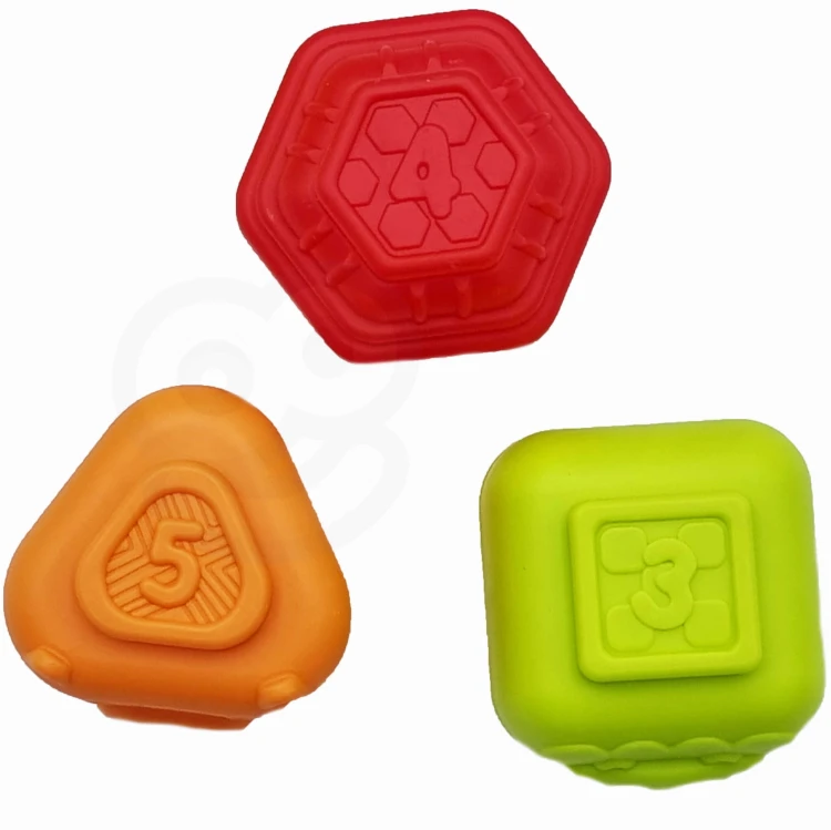 Elastyczna Kostka Sensoryczna Sorter dla Dzieci Zwierzątka + Grzechotka 7 el. WOOPIE BABY