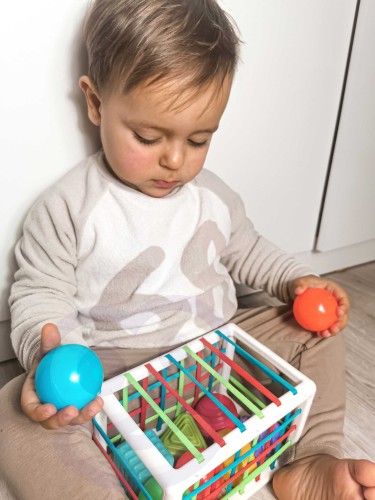 Elastyczna Kostka Sensoryczna Sorter dla Dzieci Kolorowe Kształty 13 el. WOOPIE BABY