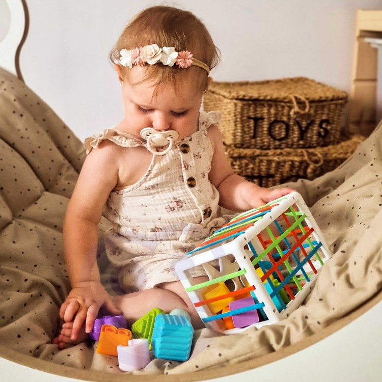 Elastyczna Kostka Sensoryczna Sorter dla Dzieci Kolorowe Kształty Alfabet 15 el. WOOPIE BABY