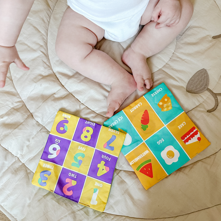 Zabawka Edukacyjna Sensoryczna Pani Metka Pudełeczko Chusteczek WOOPIE BABY