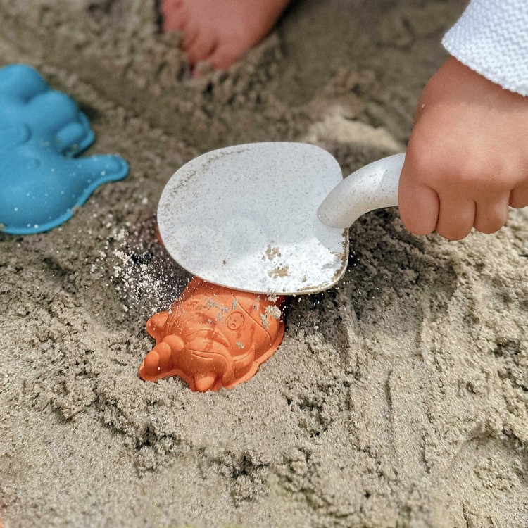 Zestaw do Piasku z Samochodzikiem WOOPIE GREEN 10 el. – Ekologiczna zabawa z BIO materiału