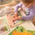Układanka z Pinezkami i Kołkami – TOOKY TOY Montessori