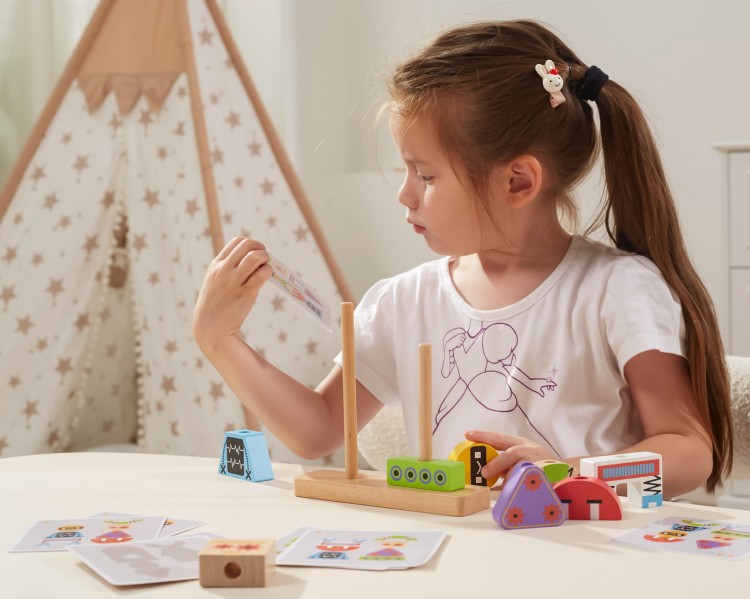 Układanka Drewniana Piramidka Roboty z Kartami Wzorów 8 el. – VIGA | Zabawa i Nauka w Stylu Montessori