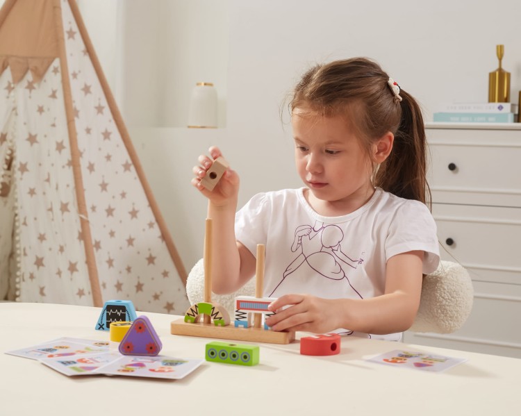 Układanka Drewniana Piramidka Roboty z Kartami Wzorów 8 el. – VIGA | Zabawa i Nauka w Stylu Montessori