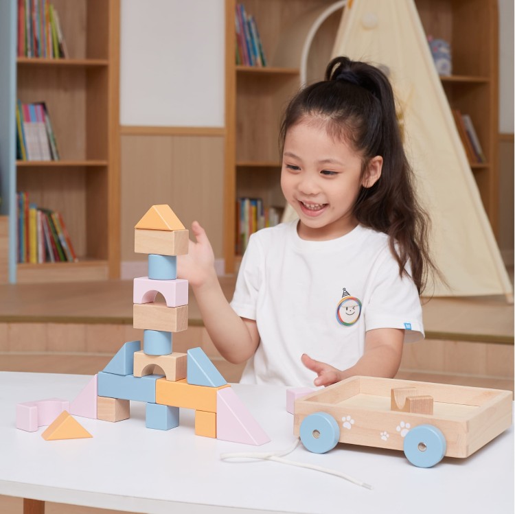 Drewniany Wózek do Ciągnięcia z Klockami 21 el. | VIGA Montessori