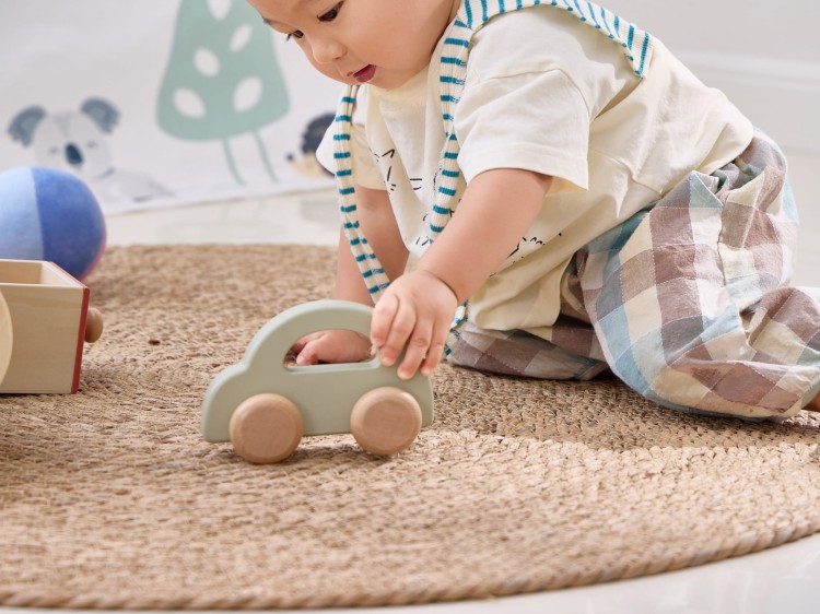 Zestaw Zabawek Edukacyjnych Box od 6 do 12 miesięcy | VIGA