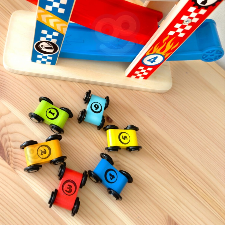 Kolorowa Drewniana Zjeżdżalnia Tor Samochodowy TOOKY TOY