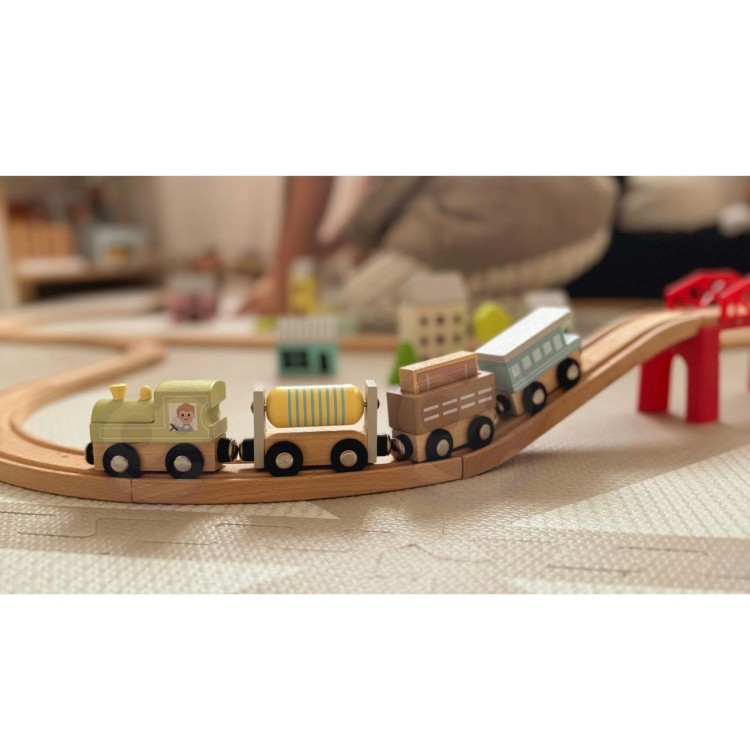 Drewniane Wagoniki na Magnes – Zestaw Pojazdów TOOKY TOY