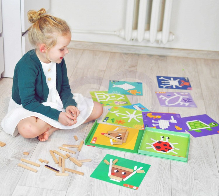 Układanka magnetyczna TOOKY TOY 49 el. – edukacyjne klocki i gra logiczna dla dzieci