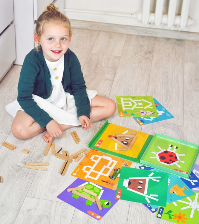 Układanka magnetyczna TOOKY TOY 49 el. – edukacyjne klocki i gra logiczna dla dzieci